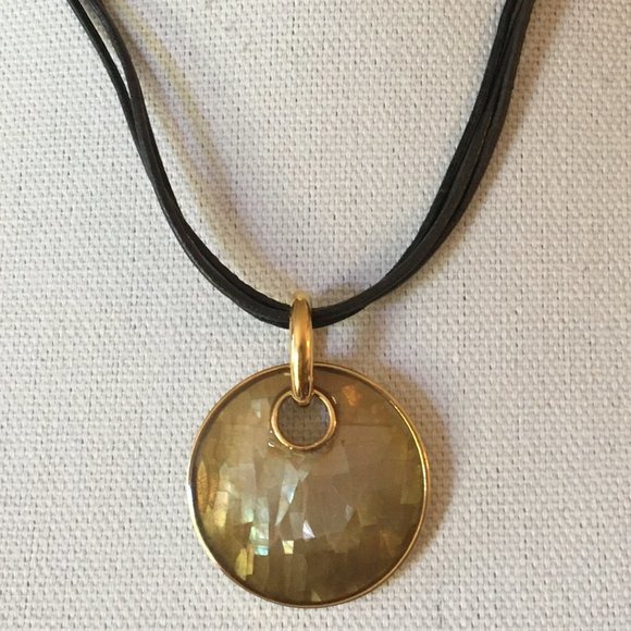 Lia Sophia Leather Necklace Cracked Beige Pendant - Picture 4 of 13